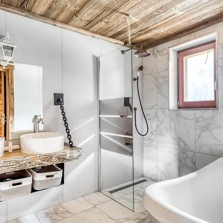 Station touristique Chalet Raven, A Luxury Place To Share Tignes